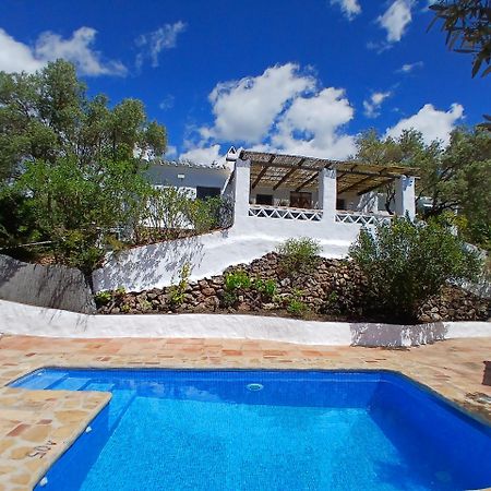 Cortijo Tipico Andaluz En La Sierra Cerca De Frigiliana De Nerja Y De Las Playas Kültér fotó
