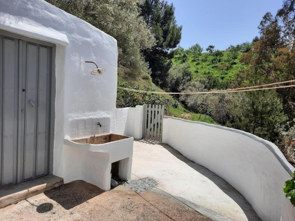 Cortijo Tipico Andaluz En La Sierra Cerca De Frigiliana De Nerja Y De Las Playas Kültér fotó