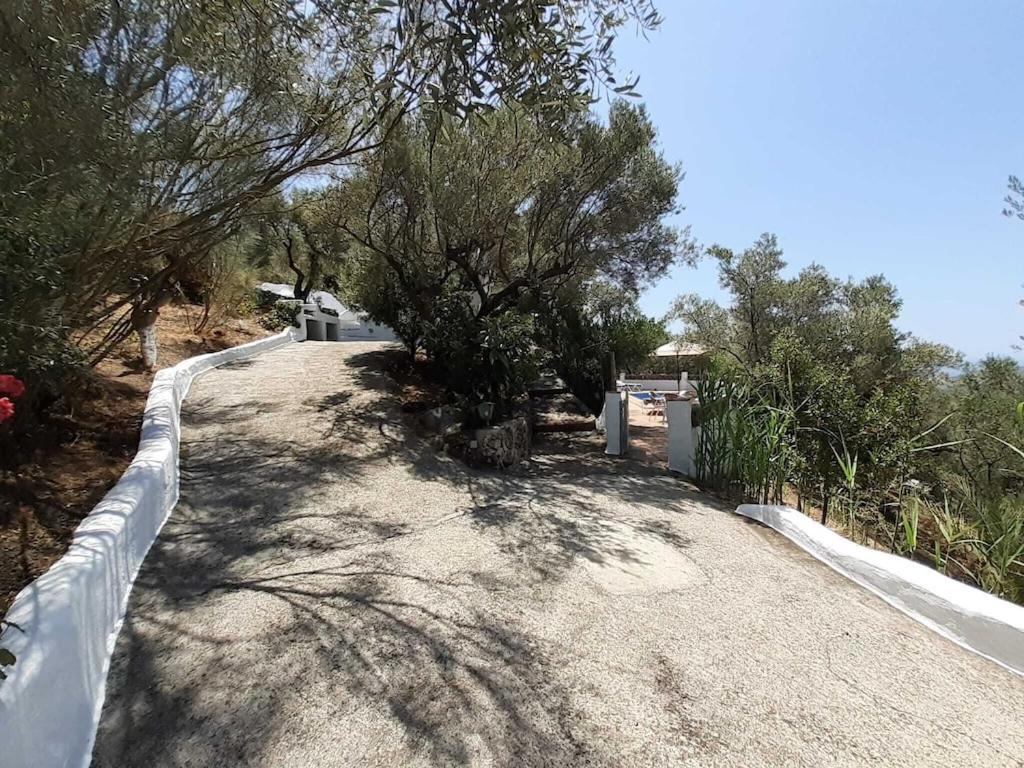 Cortijo Tipico Andaluz En La Sierra Cerca De Frigiliana De Nerja Y De Las Playas Kültér fotó