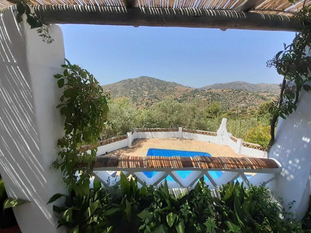 Cortijo Tipico Andaluz En La Sierra Cerca De Frigiliana De Nerja Y De Las Playas Kültér fotó