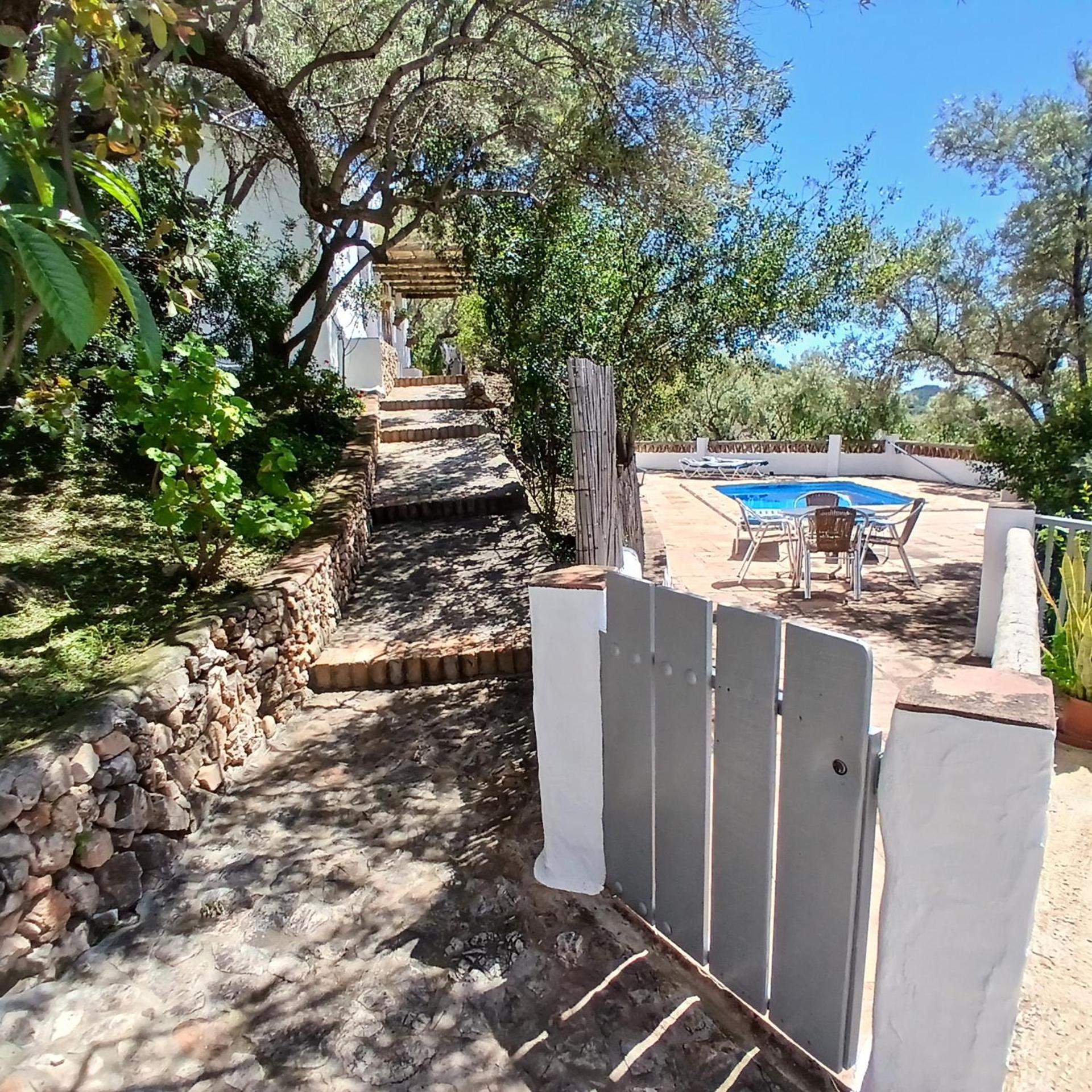 Cortijo Tipico Andaluz En La Sierra Cerca De Frigiliana De Nerja Y De Las Playas Kültér fotó