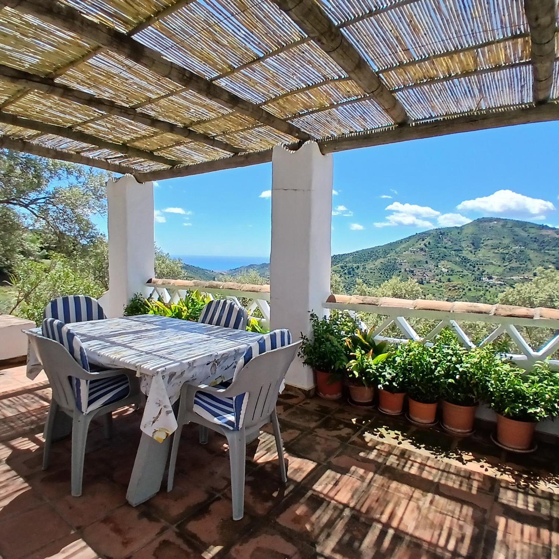 Cortijo Tipico Andaluz En La Sierra Cerca De Frigiliana De Nerja Y De Las Playas Kültér fotó